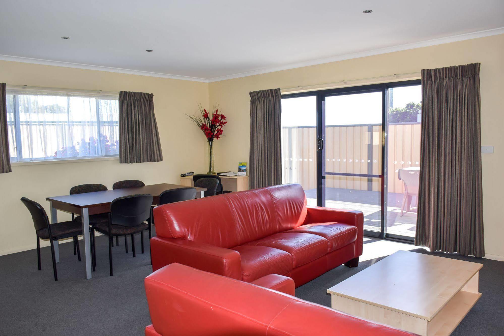Beachway Motel Ulverstone Eksteriør billede